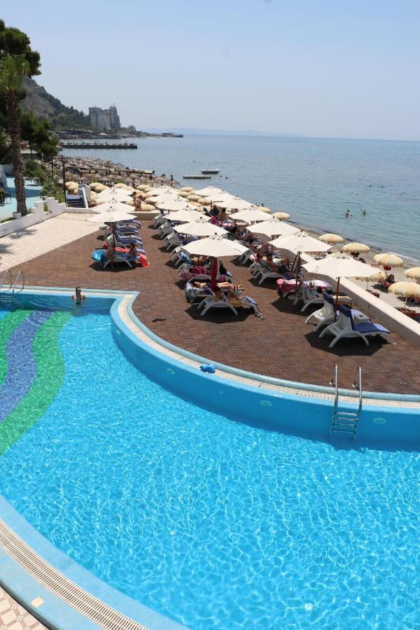 Costa Del Sol Hotel Durrës Exterior foto